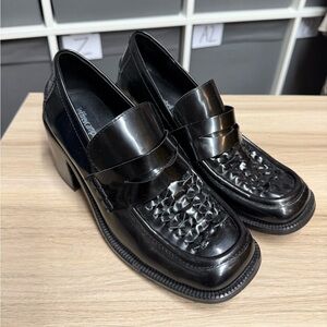 Jeffrey Campbell Lug Sole Woven Toe Heeled Black Loafers